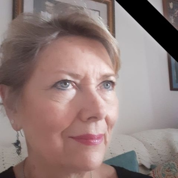 Meet your Posher, Gwen - Picture 1 of 1